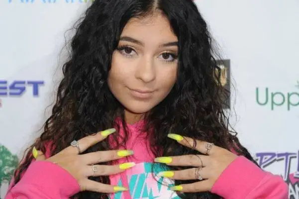 Danielle Cohn Net Worth, Personal life, Education, Career, Age & Bio