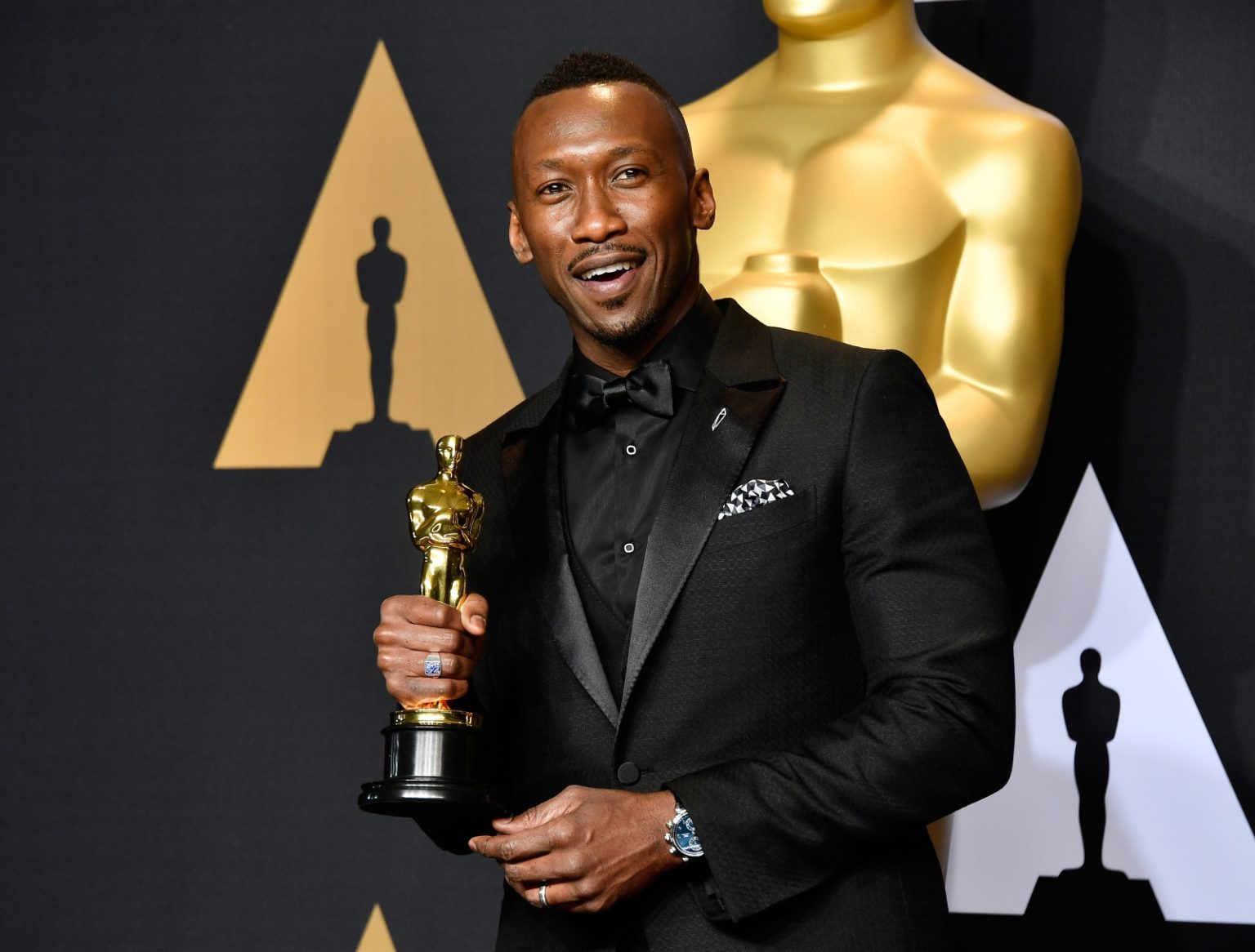 Mahershala Ali Net Worth, Bio, Age, Height, Religion, Education, Family