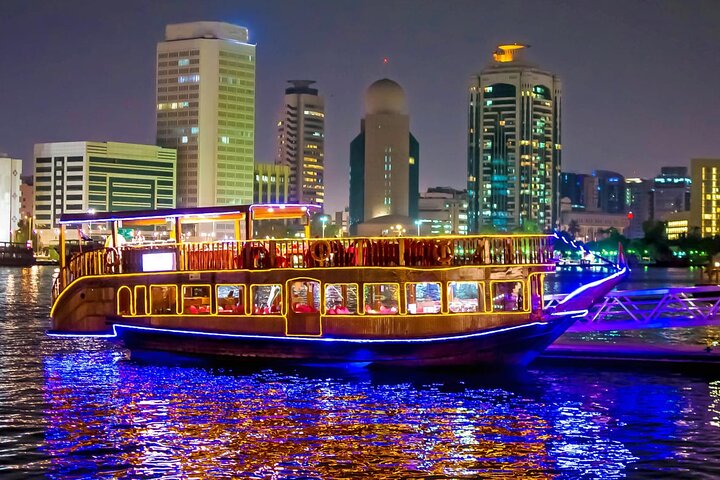 Relish Your Family Moments Having Dinner At Dubai Marina