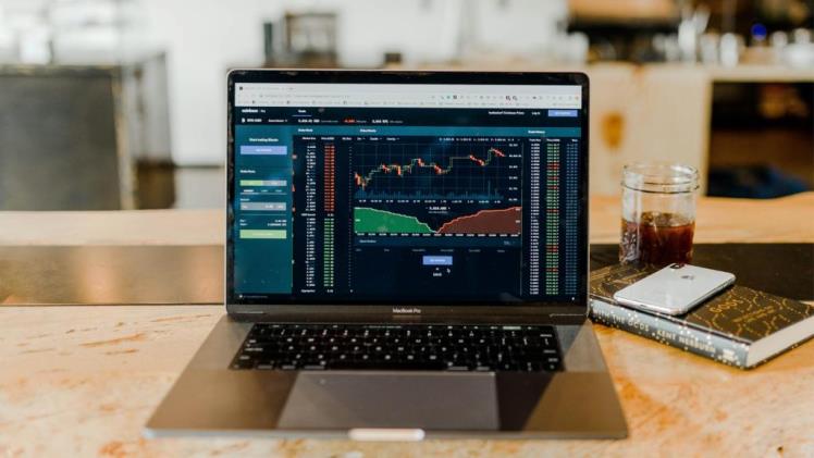 Copy Trading for Beginners: Tips and Strategies for Success