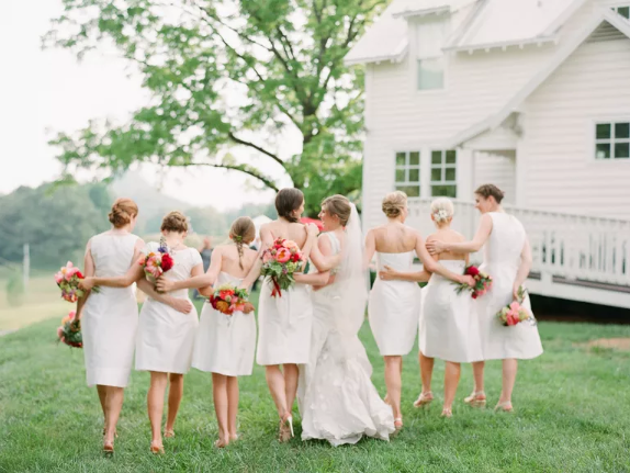 Managing Bridesmaids Who Don’t Get Along