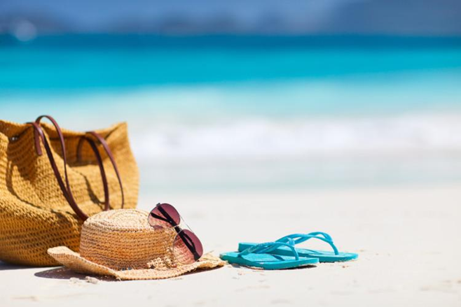 Your Ultimate Checklist: What to Bring for a Day at the Beachf