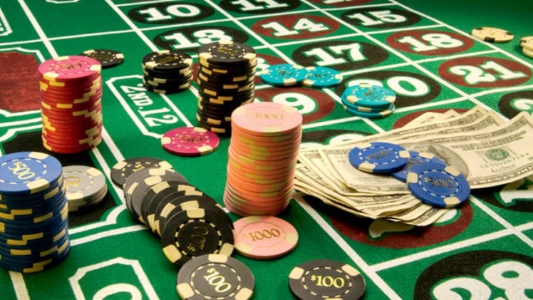 The Dealer’s Secret: Revealing the World