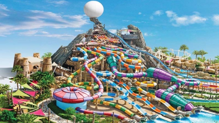 Experiencing the Best of UAE: Yas Water World Abu Dhabi and Qasr Al Watan Tickets