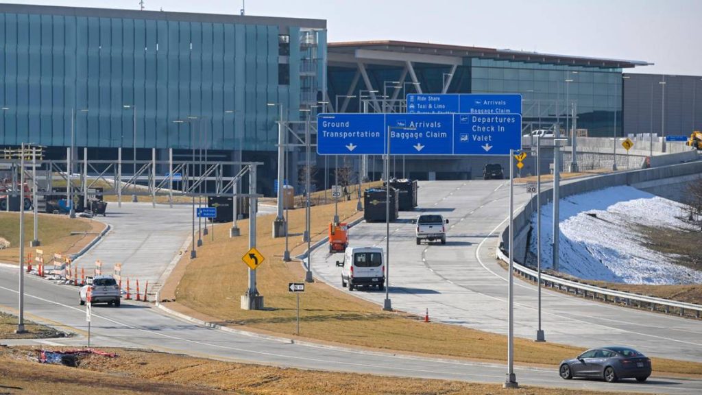 Make Your Trip Easier by Knowing the Best Parking Options at Kansas City Airport