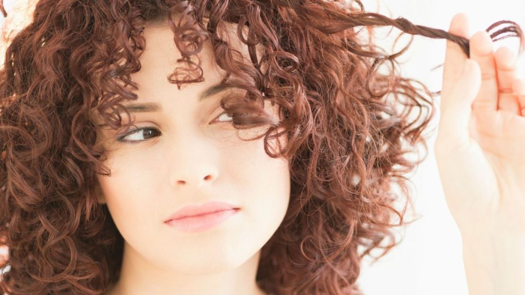 5 Must-Know Hair Hacks for Defined Curls