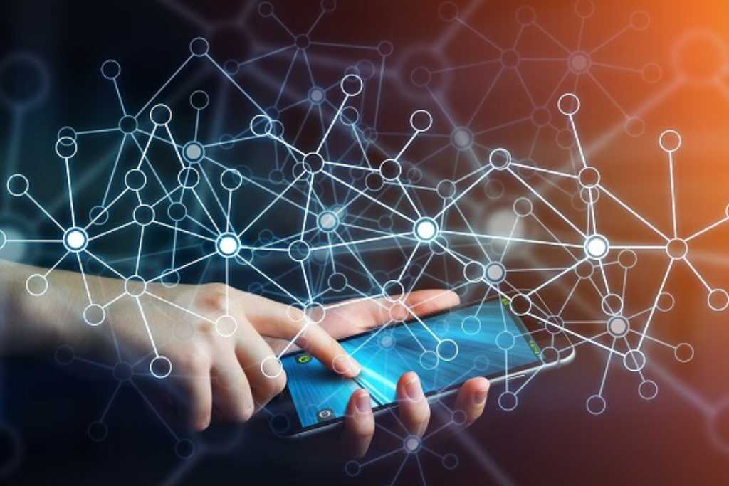 Transitioning to the Digital Realm: Creating Digital-Friendly Business Card Designs