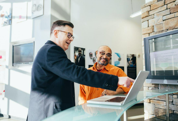 How a Signature Generator Optimizes Your PR and Marketing Efforts?