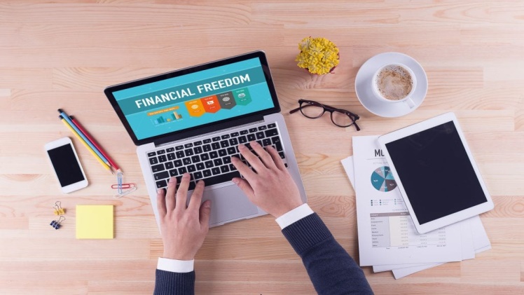 Exploring the Benefits of E-Transfer Payday Loans for Urgent Financial Needs