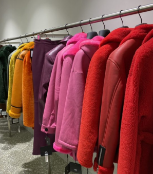 Shearling Jackets: How Are They Constructed And What Is This Fabric?