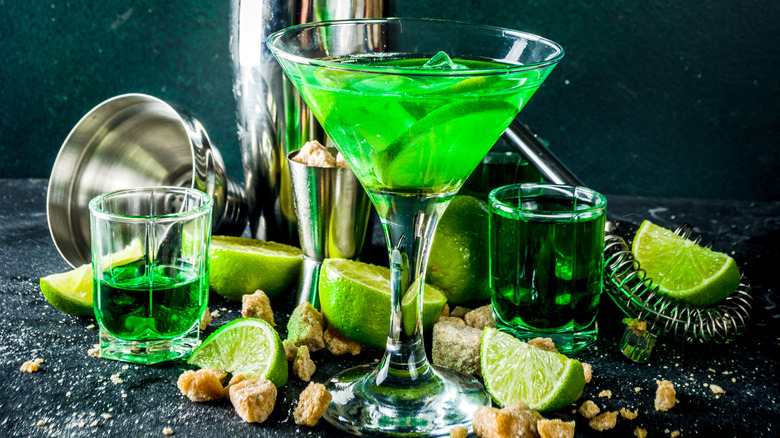 Living the Green Life: Trendy Absinthe Cocktails and the New Absinthe Lifestyle