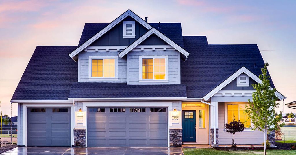 Three tips for buying a house abroad