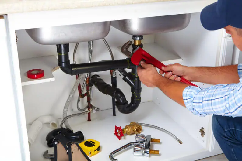 Plumbing TLC for Vintage Dwellings: A Friendly Guide to Caring for Your Older Home’s Pipes