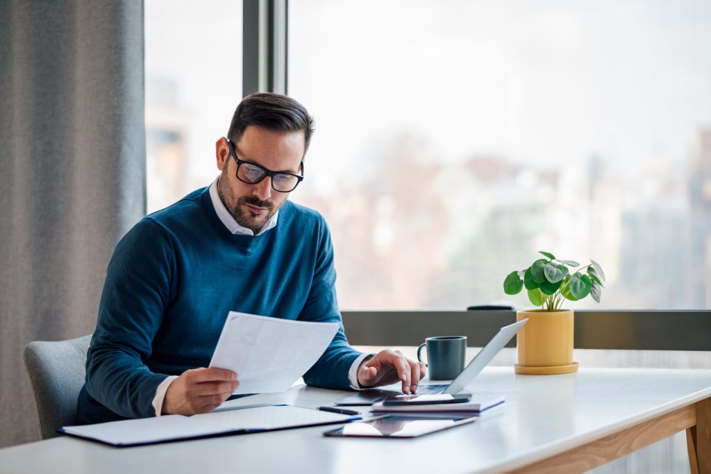 How to Choose the Right Free Zone for Your Freelance Visa in the UAE