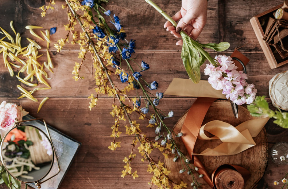 Throw the Perfect Bachelorette Party With a Flower Arrangement