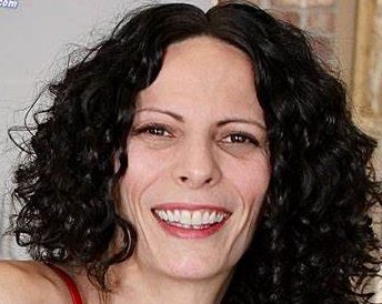 Wife Crazy Stacie: Bio, Story & social media Fame Wife Crazy Stacie: Bio, Story & social media Fame