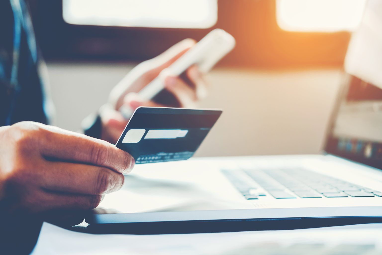 5 Crucial Warnings About Credit Card Cashing You Must Know