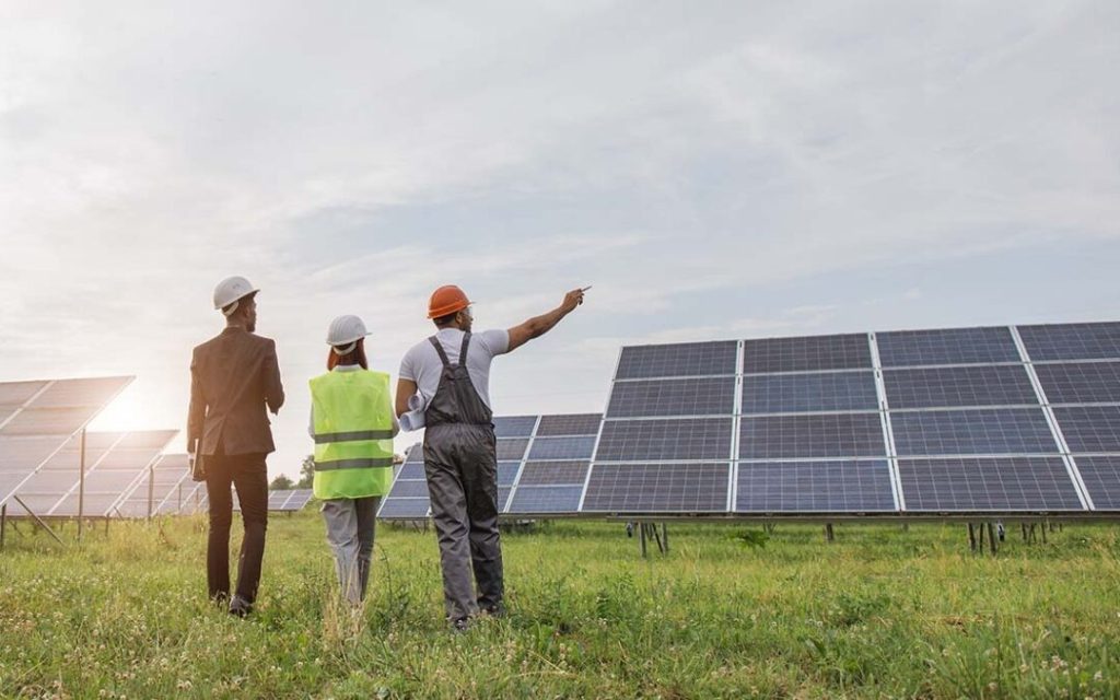 Bridging the Skills Gap: Preparing the Next Generation of Solar Technicians